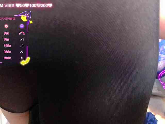 NicoleBunny24 webcam