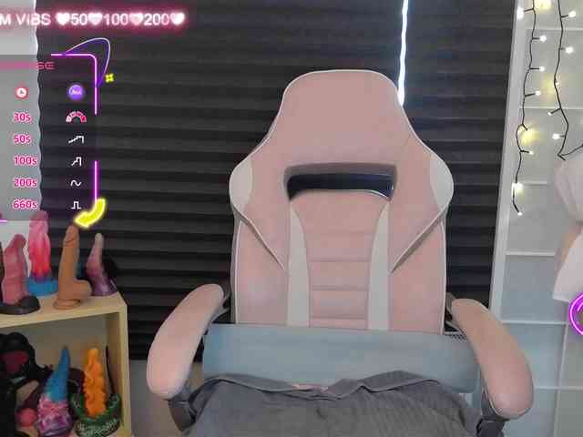 NicoleBunny24 webcam