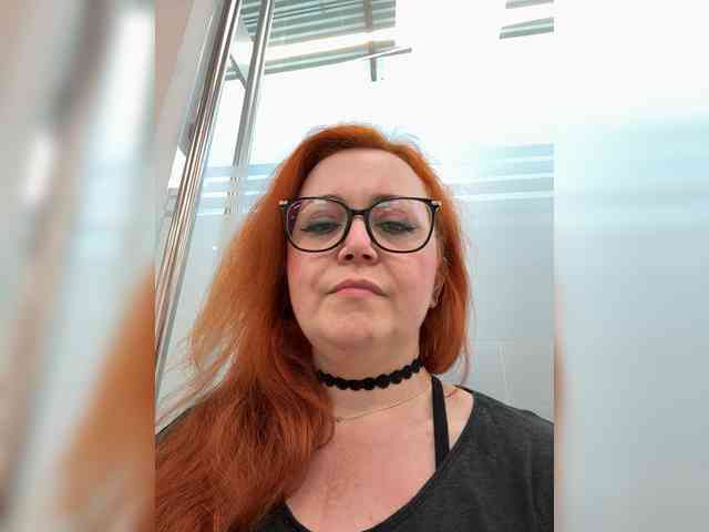 NicoleBunny24 webcam