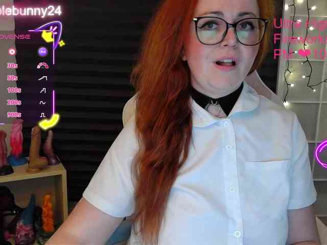 NicoleBunny24 webcam