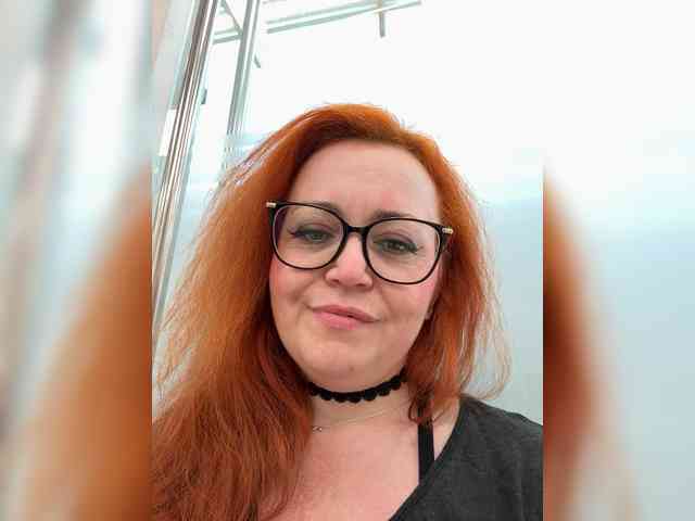 NicoleBunny24 webcam