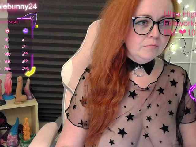 NicoleBunny24 webcam