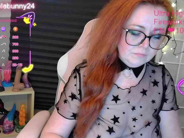 NicoleBunny24 webcam