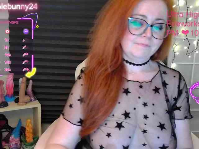 NicoleBunny24 webcam