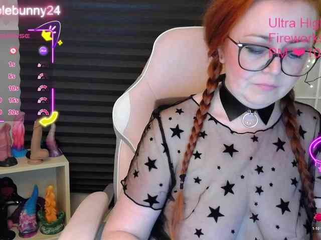 NicoleBunny24 webcam