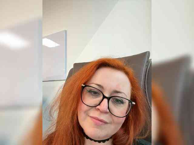 NicoleBunny24 webcam