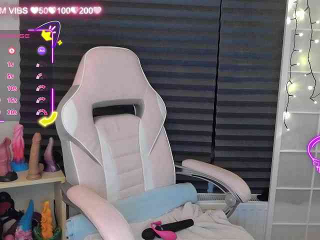 NicoleBunny24 webcam