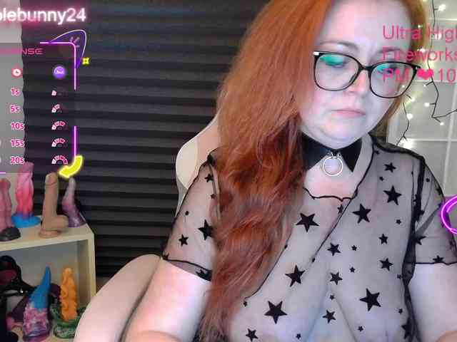 NicoleBunny24 webcam