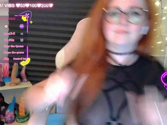NicoleBunny24 webcam