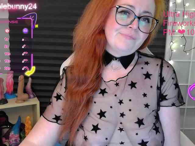 NicoleBunny24 webcam