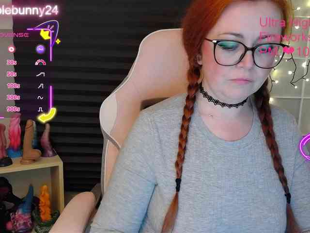 NicoleBunny24 webcam