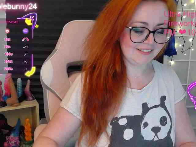 NicoleBunny24 webcam