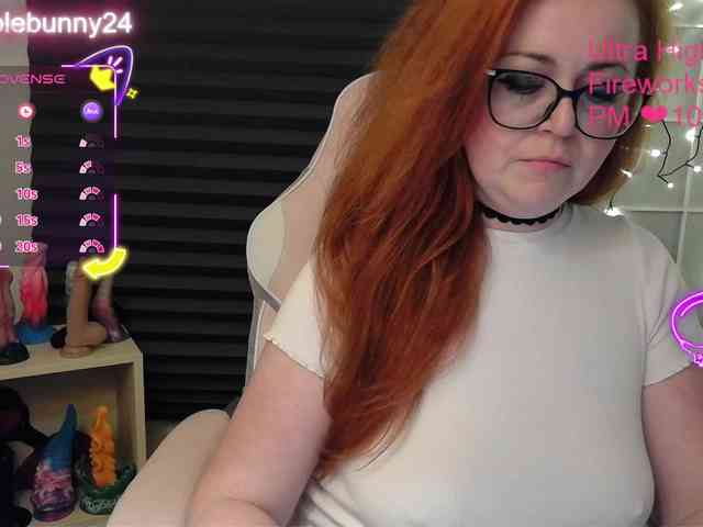 NicoleBunny24 webcam