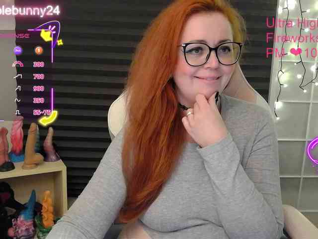 NicoleBunny24 webcam