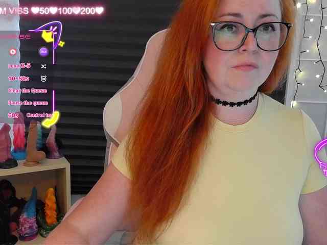 NicoleBunny24 webcam