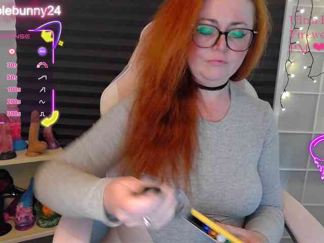 NicoleBunny24 webcam