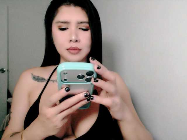 RiriStarr live webcam show