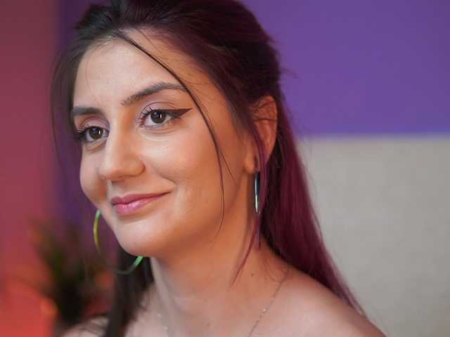 SabrinaHope's BongaCams show and profile
