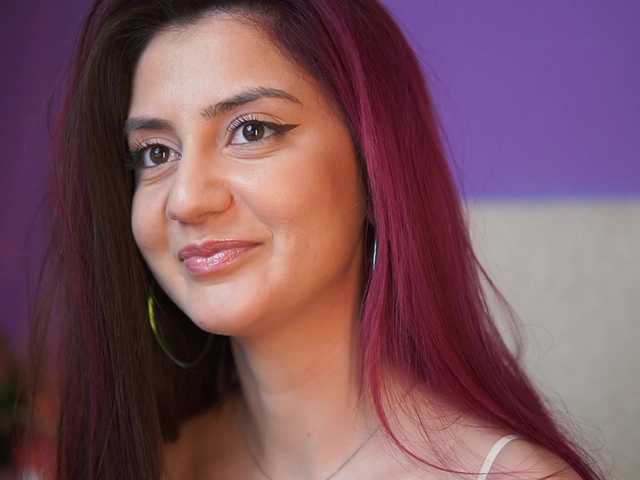 SabrinaHope's BongaCams show and profile