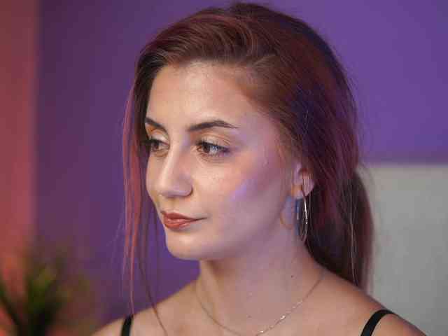 SabrinaHope Live Webcam on BongaCams