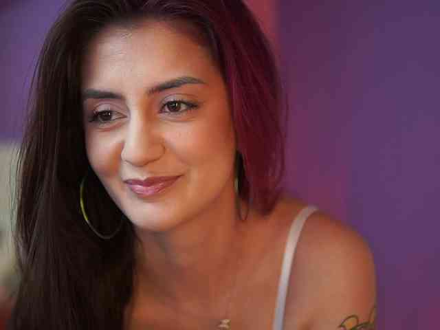 SabrinaHope Live Webcam on BongaCams