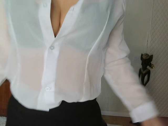 Charmingvenus11701 live cam preview