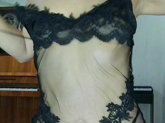 Charmingvenus11701 live webcam show