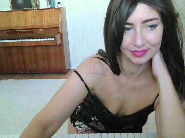 Charmingvenus11701 webcam