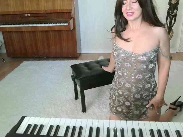Charmingvenus11701 webcam