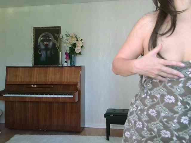 Charmingvenus11701 webcam