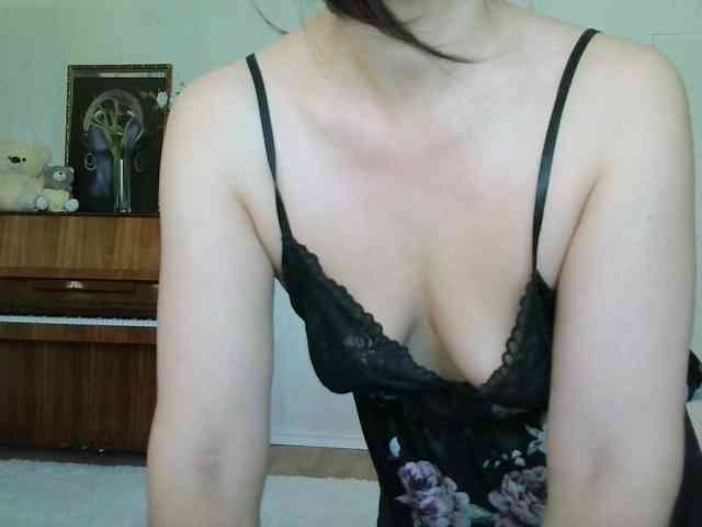 Charmingvenus11701 webcam