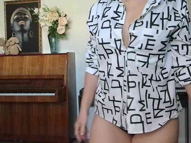 Charmingvenus11701 webcam