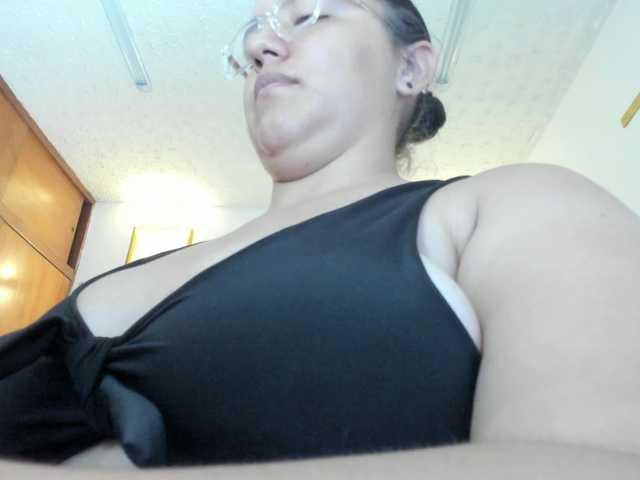 Candy-vega live cam preview