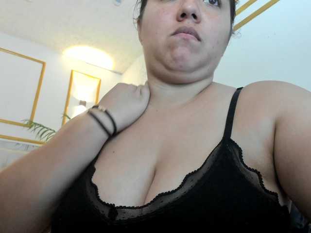 Candy-vega live cam on BongaCams