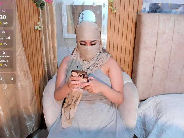 ghalia live cam on BongaCams