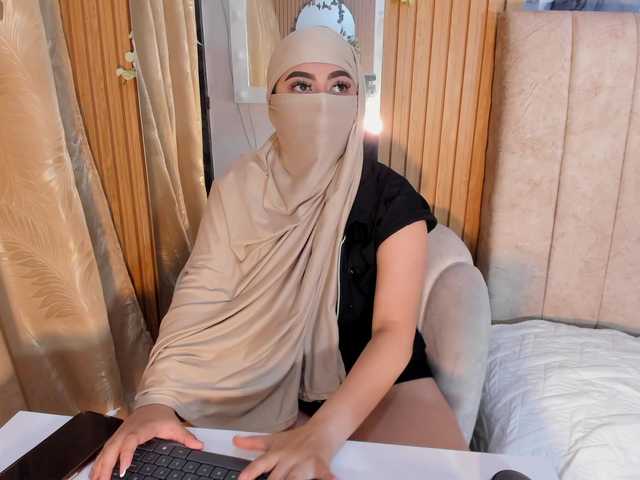 ghalia live cam on BongaCams