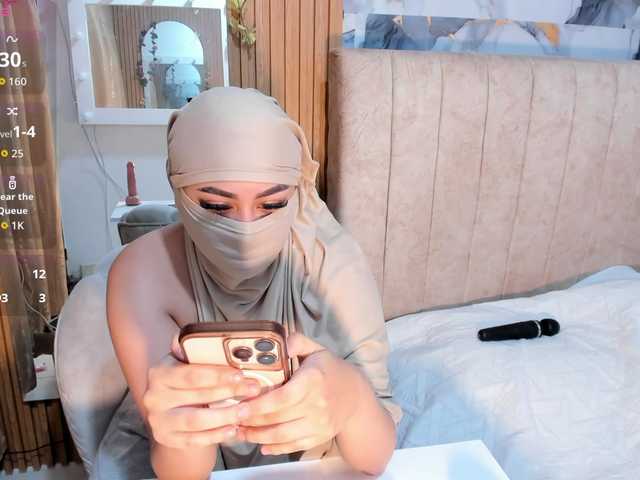 ghalia live cam on BongaCams