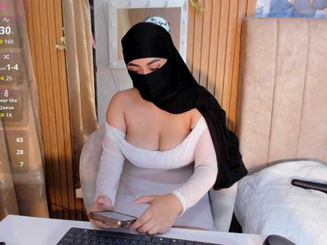 ghalia live cam on BongaCams