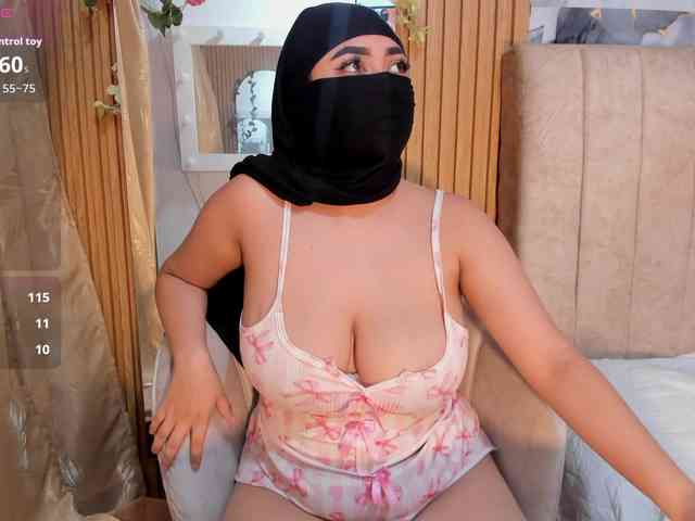Modella: ghalia