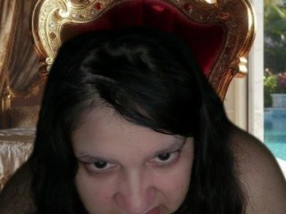DUMBHOEMELANIE