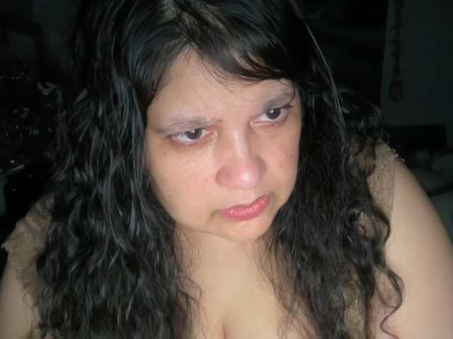 DUMBHOEMELANIE