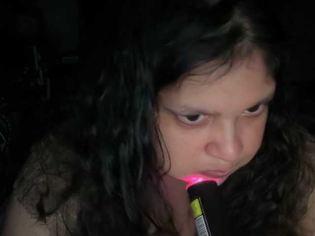 DUMBHOEMELANIE live cam on BongaCams