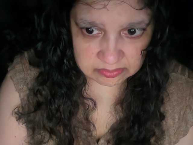 DUMBHOEMELANIE