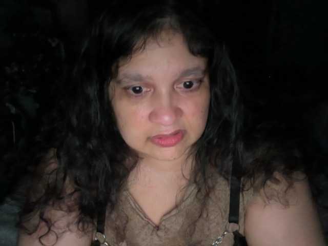 DUMBHOEMELANIE