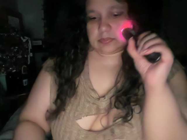 DUMBHOEMELANIE, en directo ahora en BongaCams