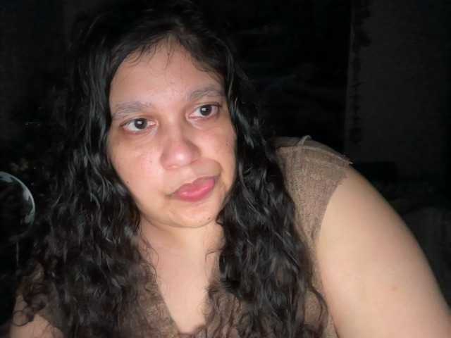DUMBHOEMELANIE