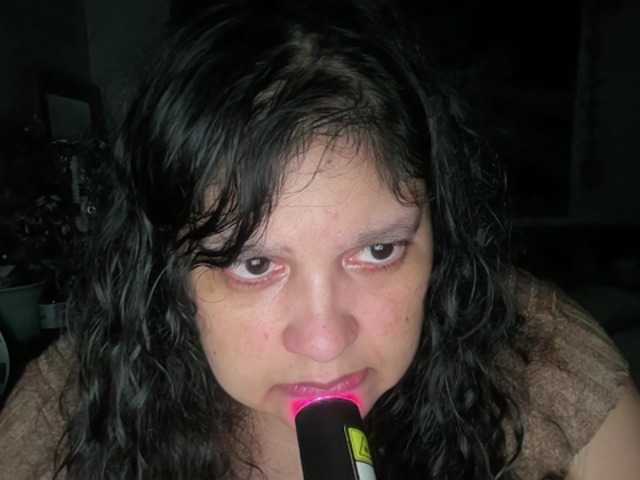 DUMBHOEMELANIE