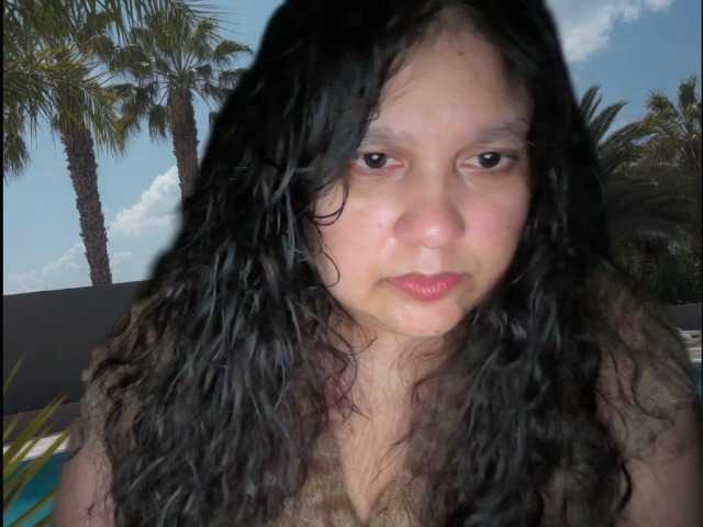 DUMBHOEMELANIE live cam on BongaCams