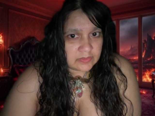 DUMBHOEMELANIE Live Cam and Statistics on UnifiedCams