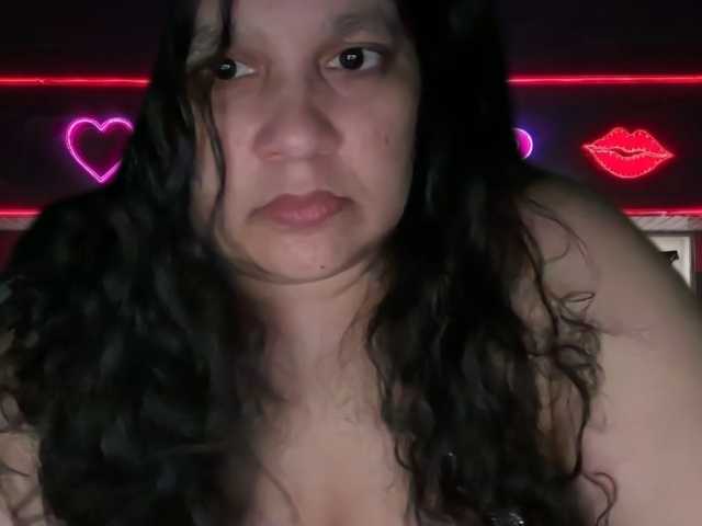 DUMBHOEMELANIE live cam on BongaCams
